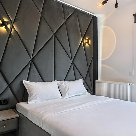 Koa - The Box Apartment Brasov