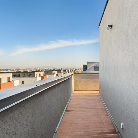 Koa - The Box Apartment Brasov
